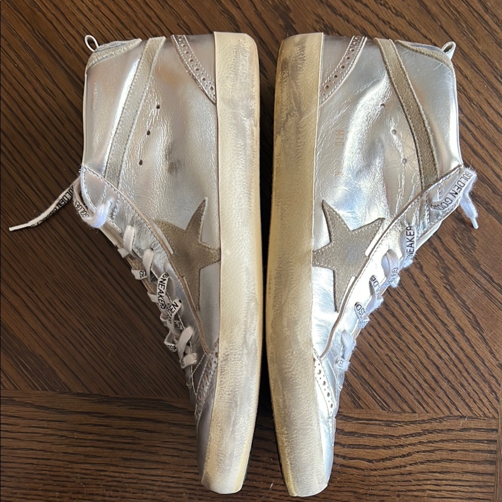 Golden Goose Metallic Silver High-Top Sneakers - Picture 5 of 8